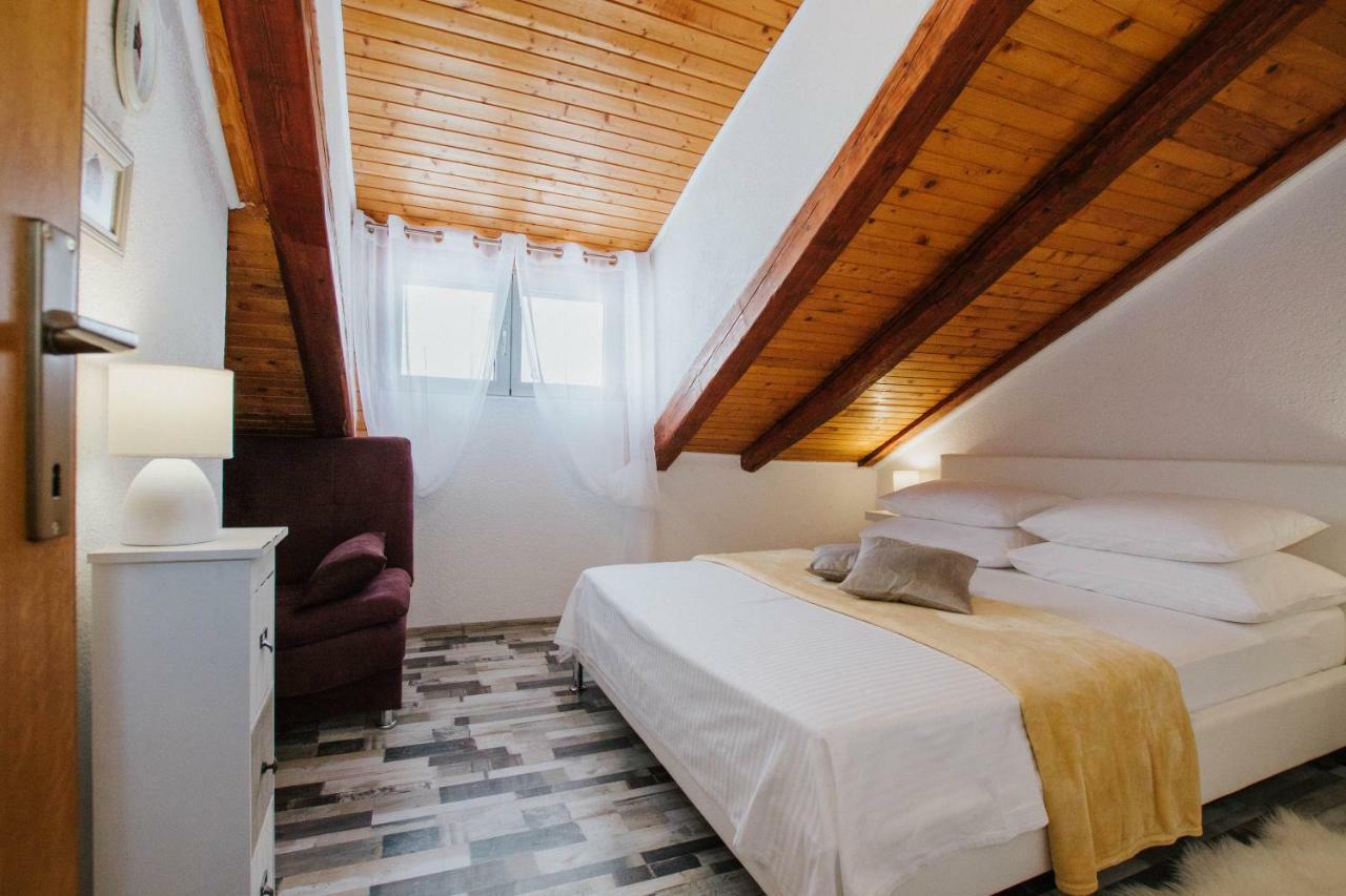 Apartment Toma Trogir Eksteriør bilde