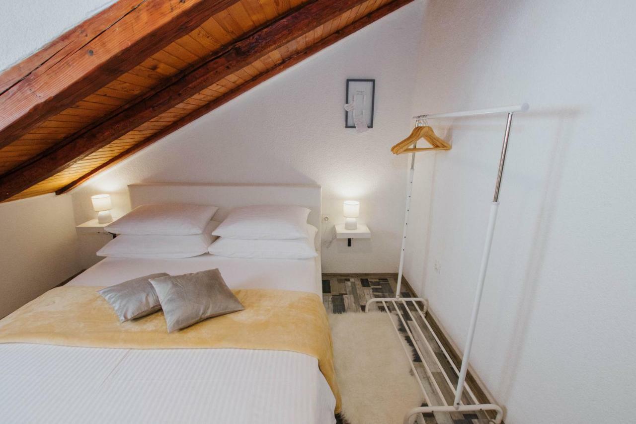 Apartment Toma Trogir Eksteriør bilde